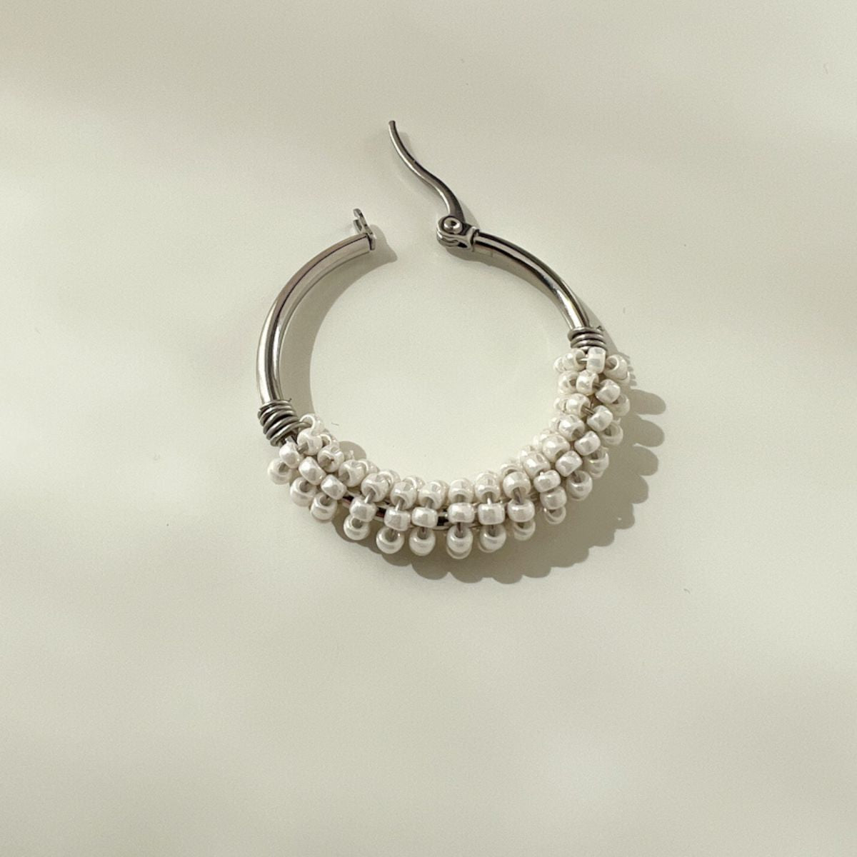 Freia Classic - White Peace