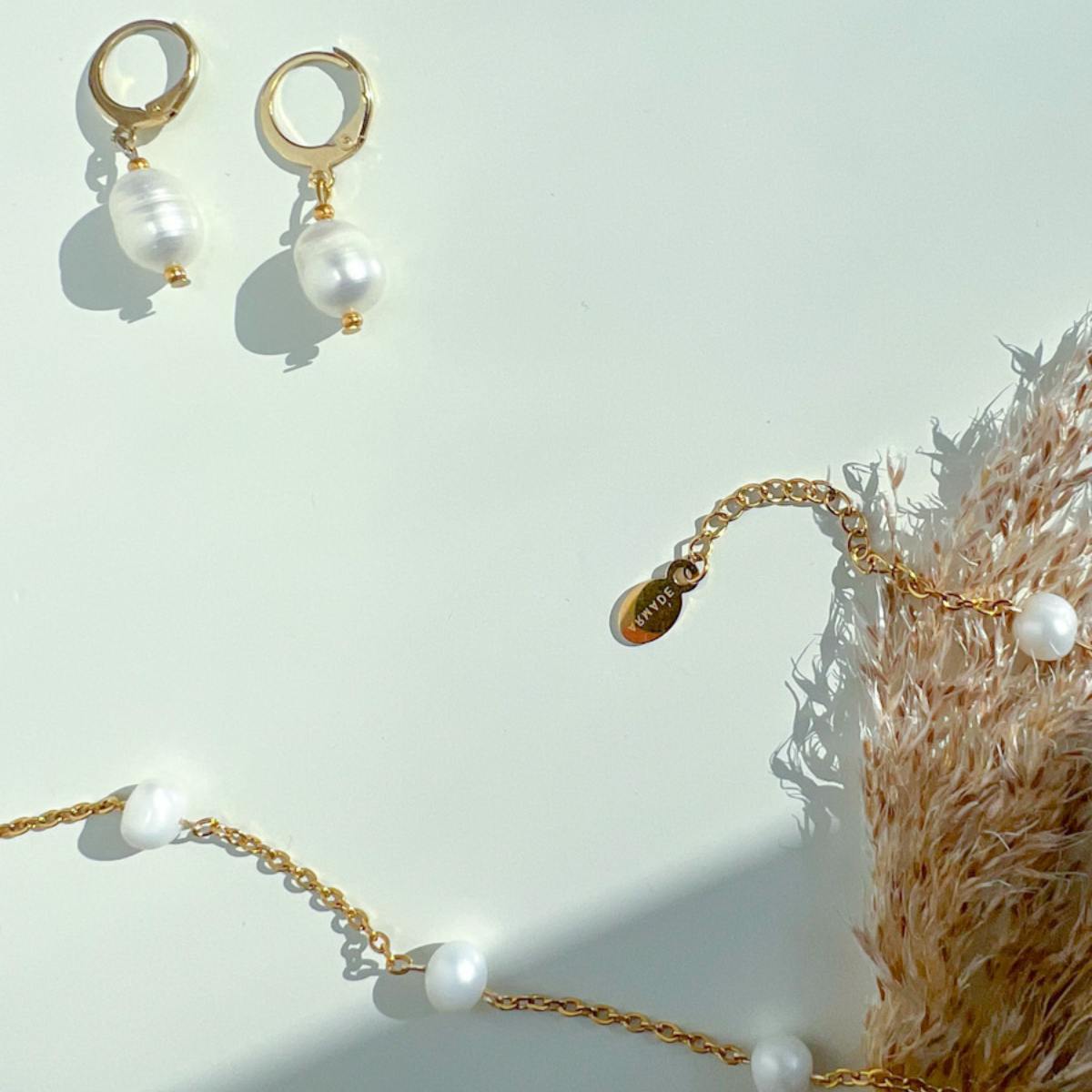 Pendientes Aquata